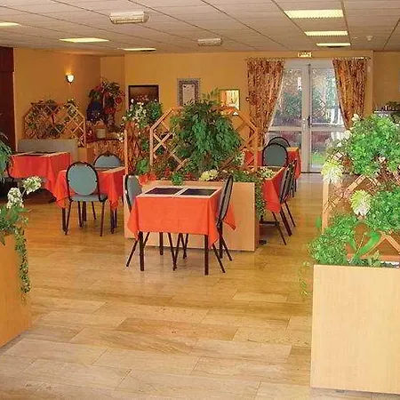 ホテル Balladins Strasbourg 2*